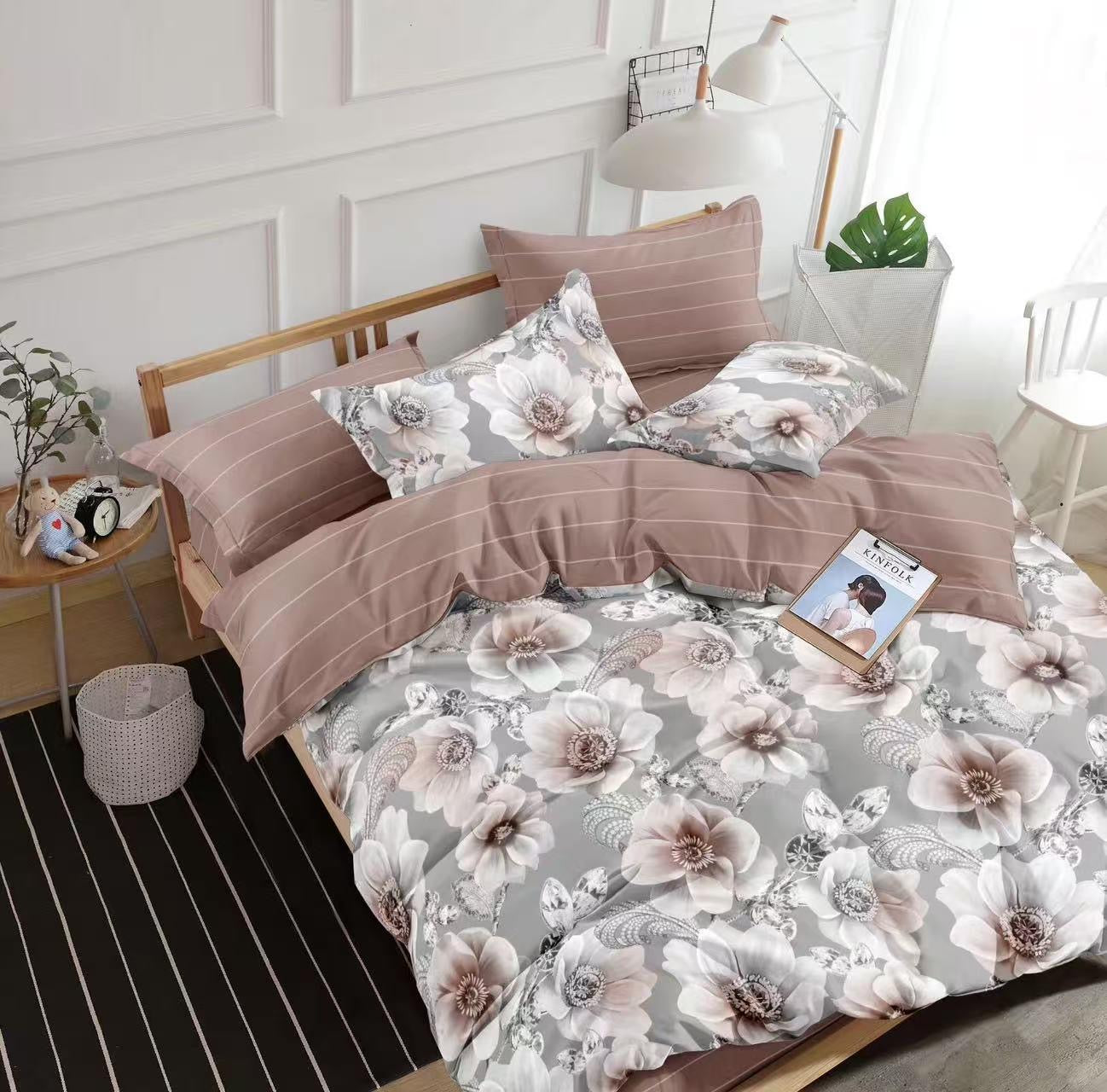Floral print King size comforter 6 pieces set - 220 x 240cm