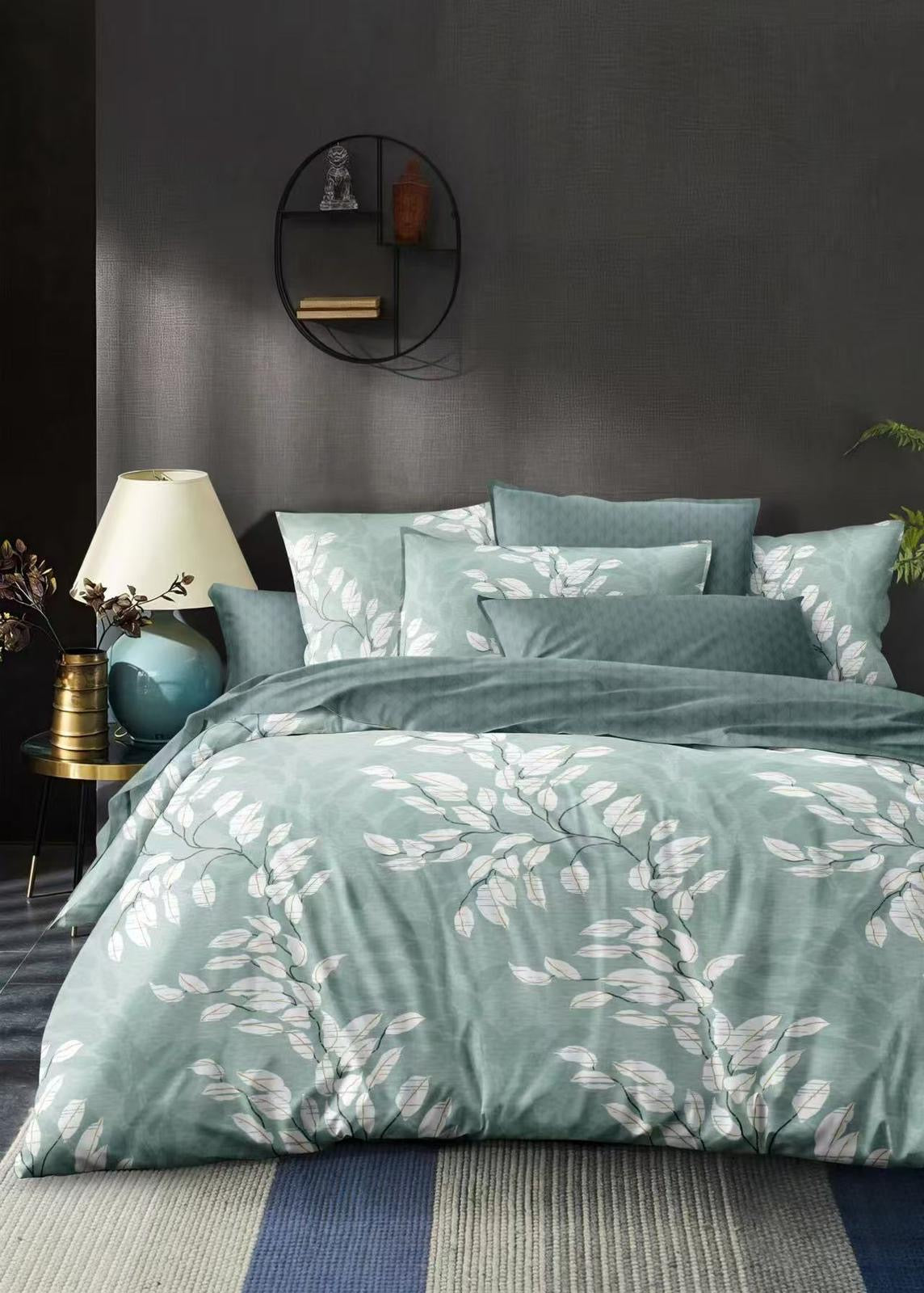 Floral print King size comforter 6 pieces set - 220 x 240cm