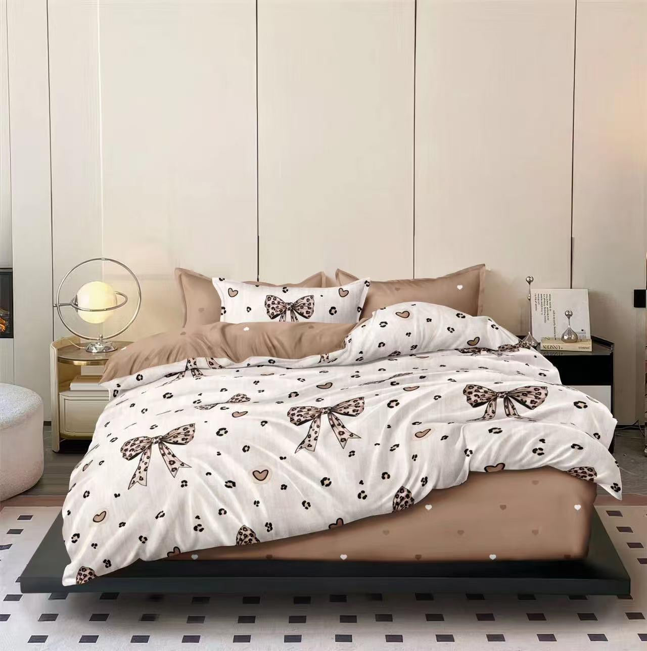 Floral print King size comforter 6 pieces set - 220 x 240cm