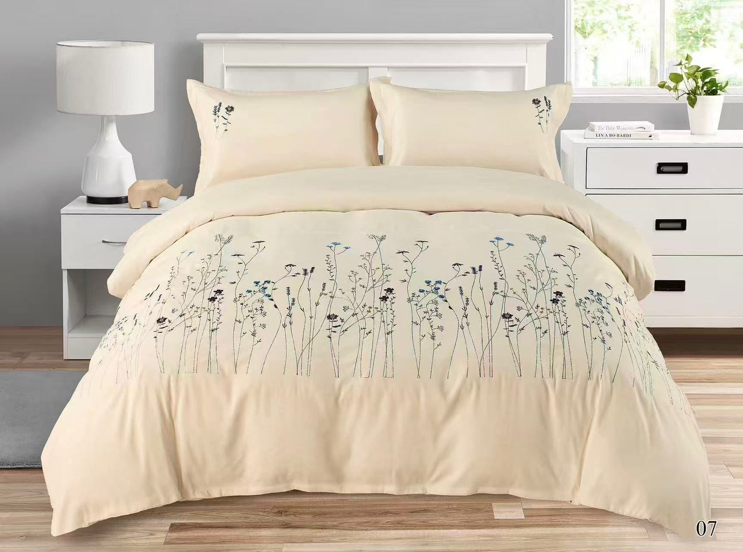 Premium Cotton Embroidered 6-Piece Duvet cover Set – King Size