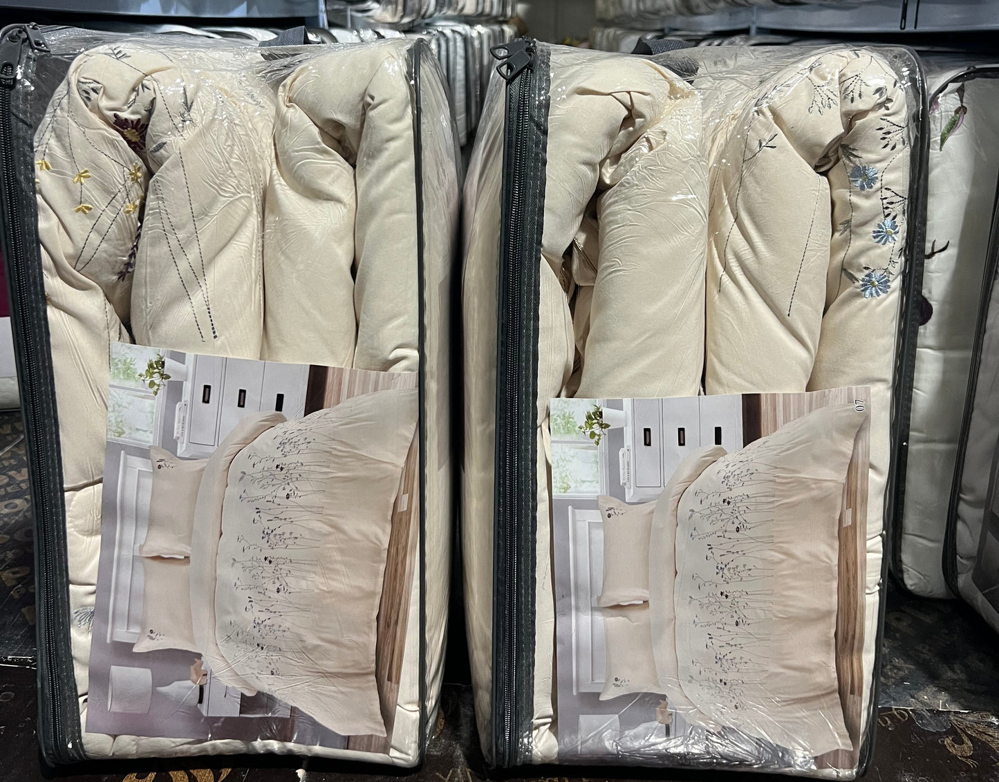Luxury King Size Embroidery Comforter – Premium 6 Pieces Set (220×240 CM)