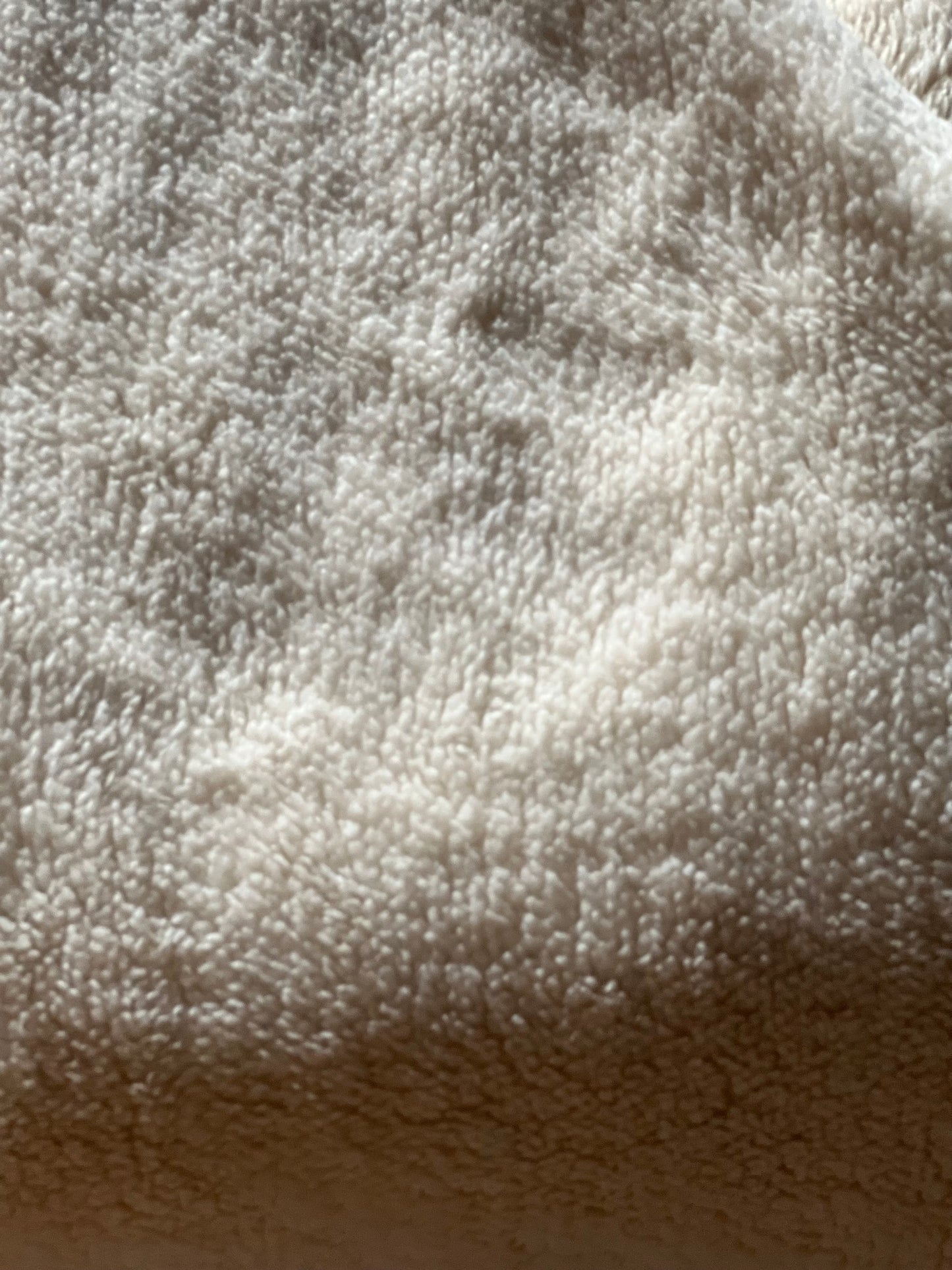 بطانية صوف شيربا: راحة دافئة مُعاد تعريفها