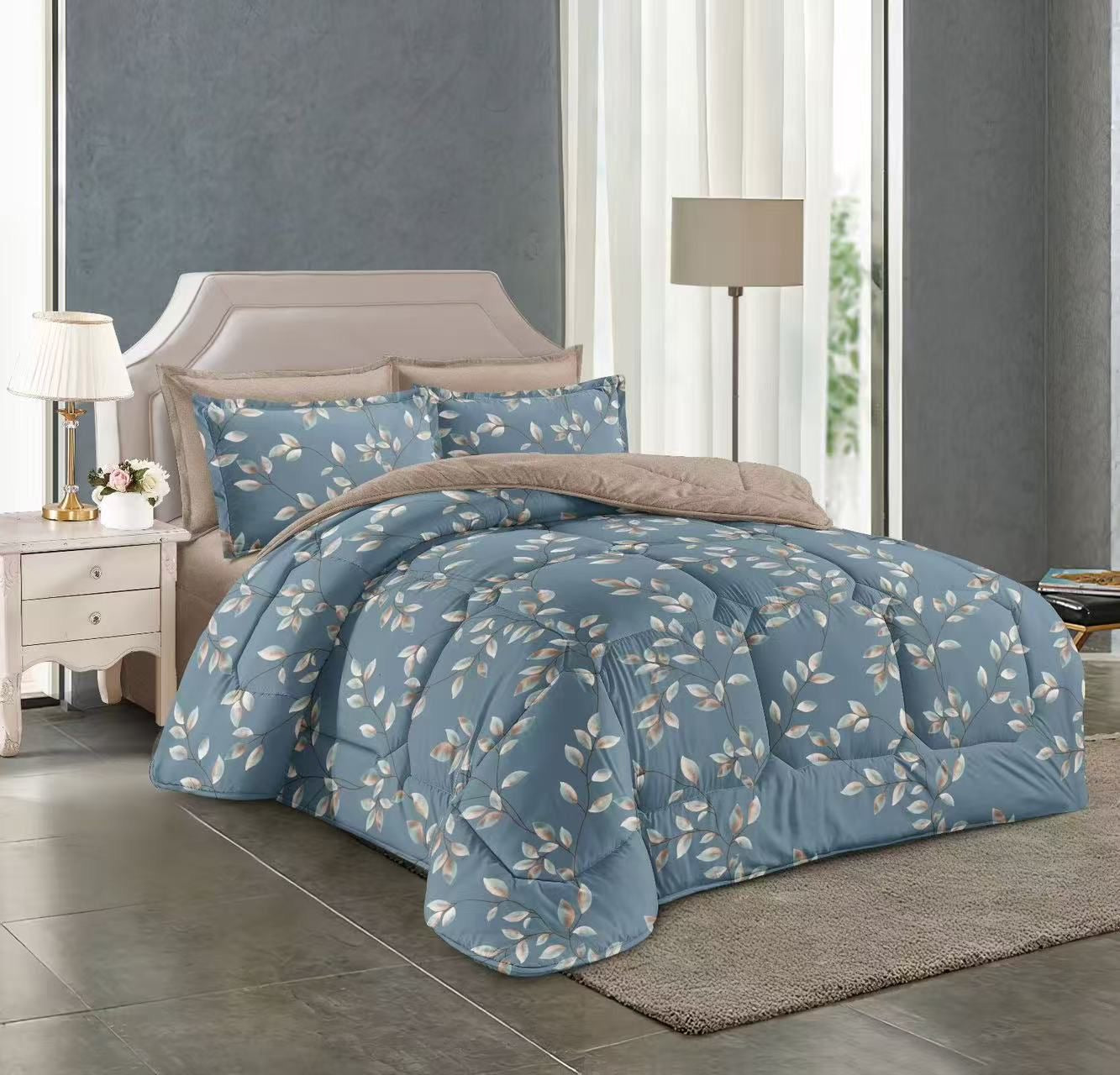 Floral print King size comforter 6 pieces set - 220 x 240cm