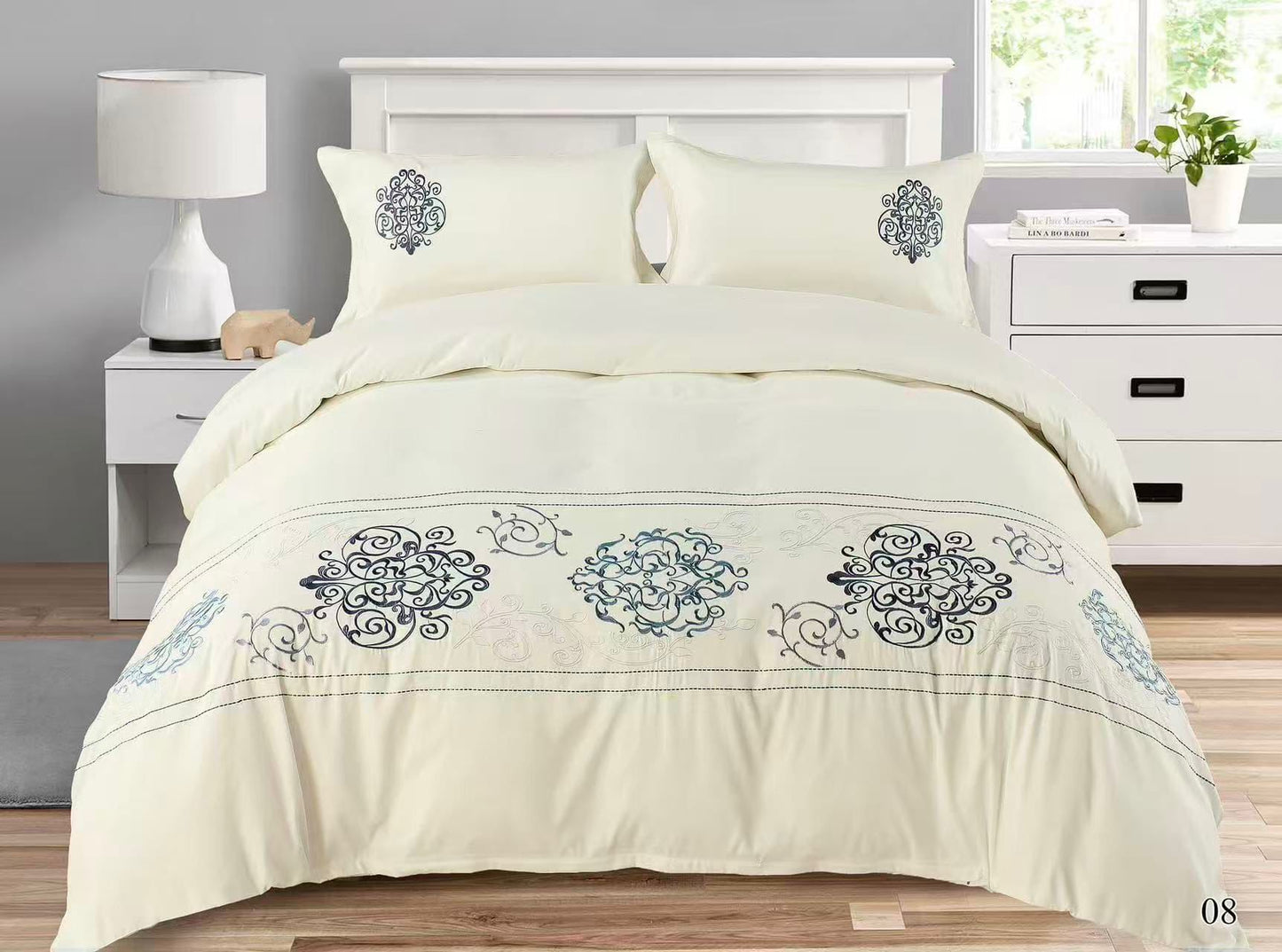 Premium Cotton Embroidered 6-Piece Duvet cover Set – King Size